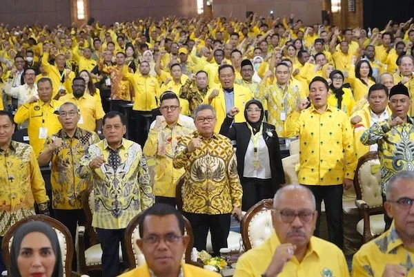 Ketua DPD I Golkar Sulsel Taufan Pawe saat Mengikuti Bimtek Anggota DPRD Fraksi Partai Golkar, (Dok: Ist).