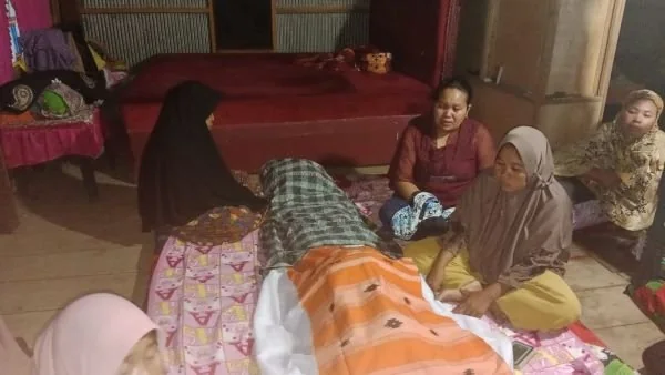 Jumakka Bin Gassing (75) saat disemayamkan di kediamannya (Dok : Ist).
