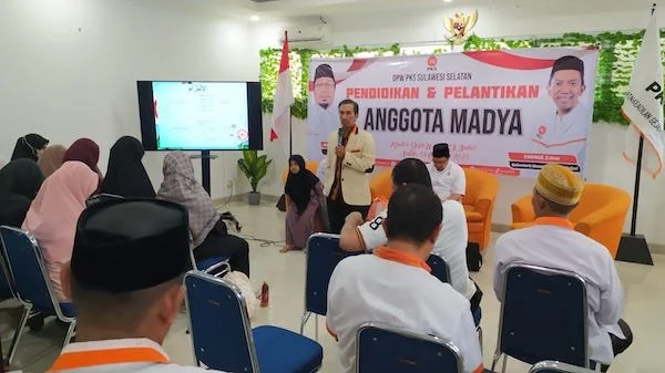 Pelantikan Kader PKS Baru (Dok: Ist).