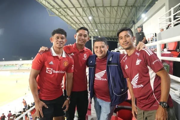 Wali Kota Makassar, Munafri Arifuddin saat Menonton PSM vs Persija Jakarta di Stadion B.J Habibie Parepare, (Dok: Ist).
