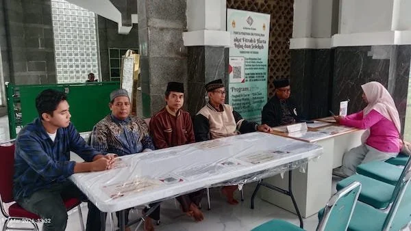 Penghimpunan zakat di Masjid Al-Markaz Al-Islami Makassar (dok. Ist)