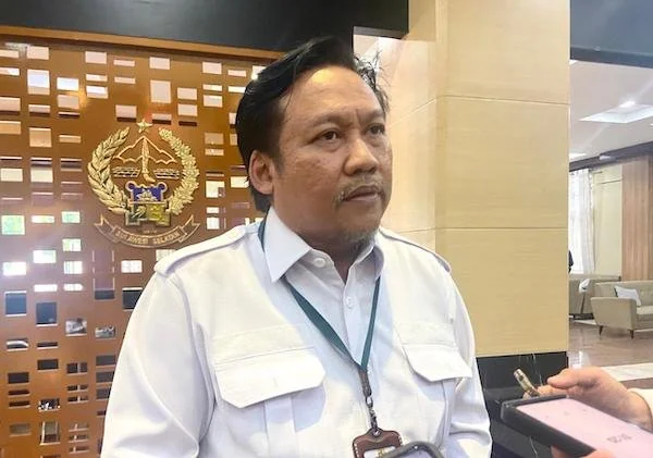 Kepala Balai Prasarana Permukiman Wilayah Sulsel, Kusworo Darpito saat diwawancarai di Kantor Gubernur Sulsel (Dok: Nofi KabarMakassar