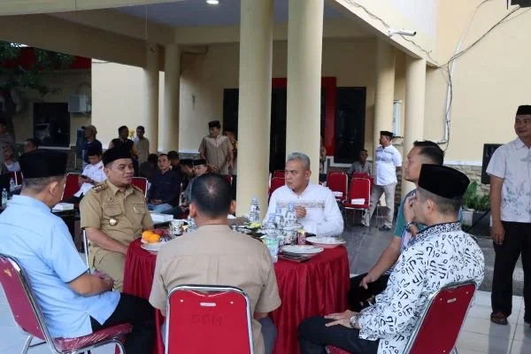 Polres Jeneponto menggelar buka puasa bersama Forkompinda  serta Insan Media, Selasa (02/04).