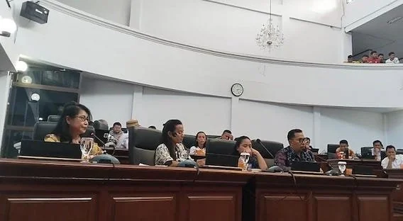 Kepala KPPG BGN Kendari Mulyadi (kanan), Kepala Kantor SPPG Batupapan(tengah), Korwil cabang Tator (tengah), pemilik Yayasan Champaka Virginiana (Kiri). Dok: Jerni.