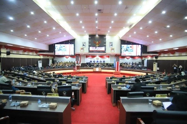 suasana rapat paripurna terkait Ranperda RPJMD 2025-2029 Provinsi Sulawesi Selatan, di Kantor DPRD Sulawesi Selatan, Senin (07/07). (Dok. Ist.)