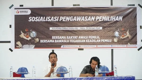 Anggota Bawaslu Bulukumba wawan kurniawan