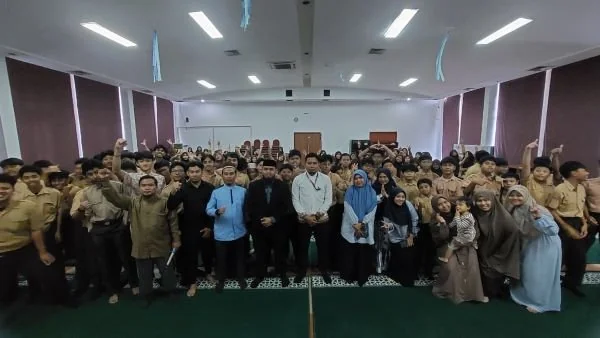 Bosowa School Makassar melaksanakan kegiatan Tarhib Ramadhan 1447 H dengan tema “Menyambut Ramadhan: Mempersiapkan Generasi Muda yang Beriman dan Berprestasi”. (Dok: Ist)