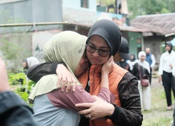 Bupati Gowa, Sitti Husniah Talenrang saat Bertemu Warga KME, (Dok: Ist).