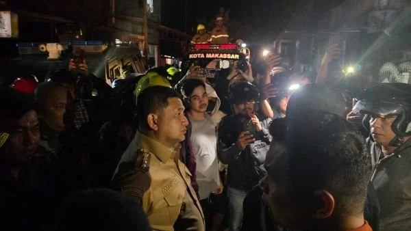 Wali Kota Makassar Munafri Arifuddin saat Turun di Lokasi Perang Kelompok di Tallo, (Dok: Ist).