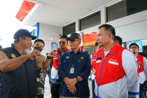 PT Pertamina Patra Niaga Regional Sulawesi beserta BPH Migas melakukan tinjauan ke Integrated Terminal Makassar dan SPBU Gatot Subroto Makassa.