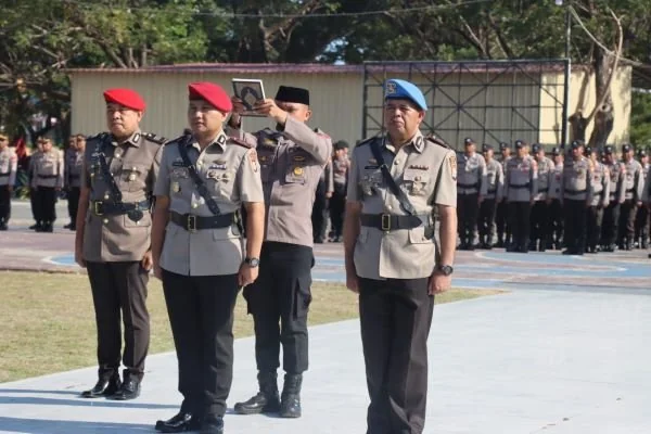 Kapolres Jeneponto saat memimpin sertijab Kasat Reskrim dan melantik Kasi Propam (Dok : Ist).
