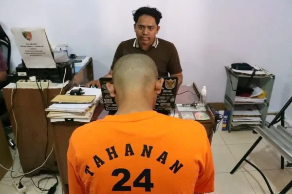 Pelaku diduga penganiayaan terhadap istrinya di Lembang Ke’pe Tinoring Kecamatan Mengkendek Kabupaten Tana Toraja (Dok : ist).