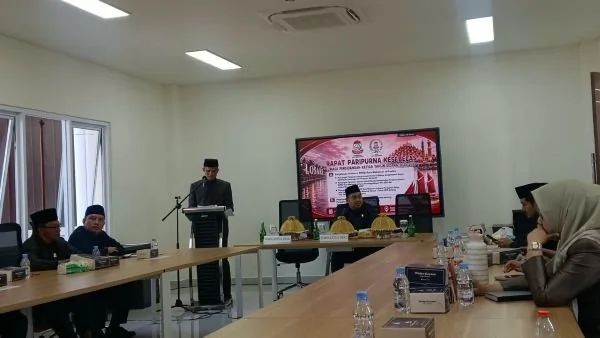 Juru Bicara Bapemperda DPRD Kota Makassar, Adi Akbar saat Membacakan Ranperda HIV/AIDS (Dok: Sinta KabarMakassar)