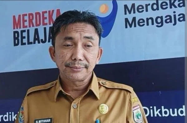 Kepala Dinas Pendidikan dan Kebudayaan Sulbar, Mithhar Thala Ali (Dok : Ist).