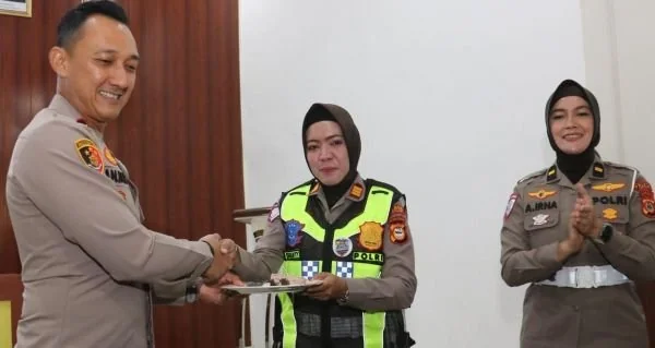 Polwan menjadi pilar penting Polri dalam membangun kepercayaan publik melalui kepemimpinan yang berempati dan profesional (Dok: Ist)