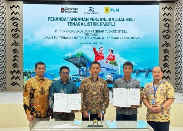 PT PLN (Persero) siap memasok listrik andal untuk pabrik Smelter Feronikel milik PT Sinar Tjokro Steel (STS). Sinergitas ini menjadi salah satu bentuk dukungan PLN dalam menggerakan ekonomi Sulawesi Selatan dengan total daya pasokan listrik sebesar 27 MVA