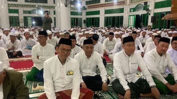 Jelang Puncak Hari Santri, Ribuan Santri Istighosah dan Doa Bersama di DDI Mangkoso Barru. Dok. Ist