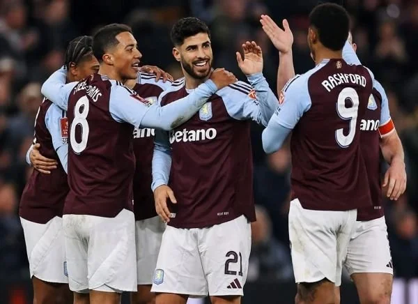 Aston Villa memastikan tempat di perempatfinal Liga Champions 2024/2025 (Dok : Int).