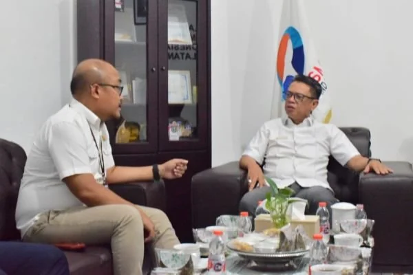 Kepala Perwakilan Ombudsman Sulsel, Dr. Ismu Iskandar, dan Kepala BPKA Sulsel, Deby Hospital, (Dok: Ist).