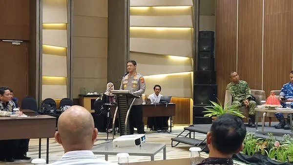 Kapolrestabes Makassar Kombes Pol. Arya Perdana saat Memberikan Arahan Tentang Keamanan Kota Makassar (Dok: KabaraMakassar).