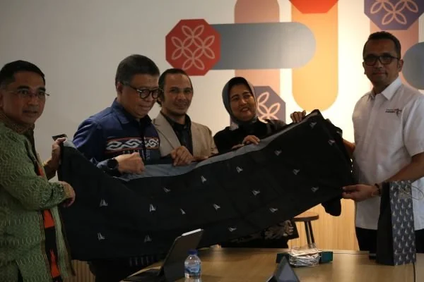 Rombongan Pemprov Sulbar saat diterima oleh Direktur Event Daerah Kemenparekraf Reza Fahlevi (Dok : Ist).
