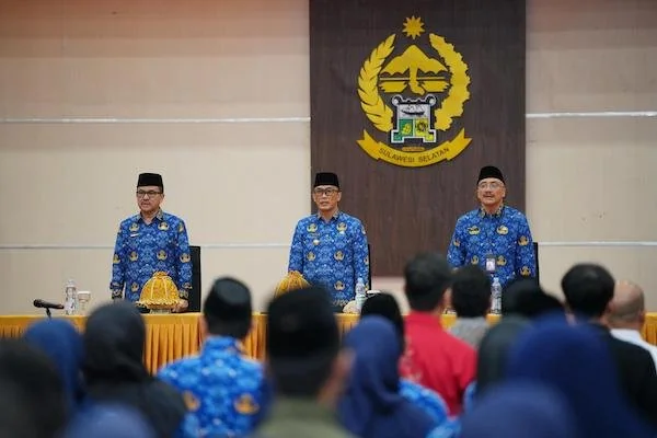 Ketua Umum KORPRI Nasional yang juga Penjabat Gubernur Sulsel, Prof Zudan Arif Fakrulloh dan Ketua KORPRI Sulsel, Jufri Rahman di Kantor Gubernur Sulsel (Dok: Ist)