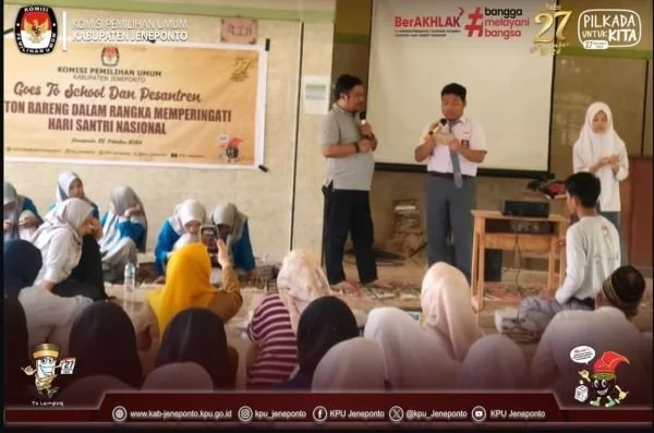 Komisi Pemilihan Umum (KPU) Kabupaten Jeneponto saat mengelar nonton bareng Film 'Tepatilah Janji', di Ponpes Darul I'thisam Embo Yayasan Pendidikan Al-Mutammin Tamalatea (Dok : Ist).