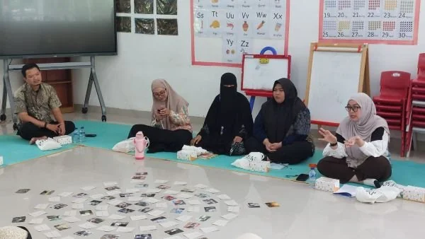 Sekolah Alam Bosowa melaksanakan pelatihan peningkatan efikasi diri guru melalui pendekatan coaching menggunakan metode Points of You. (Dok: Ist)