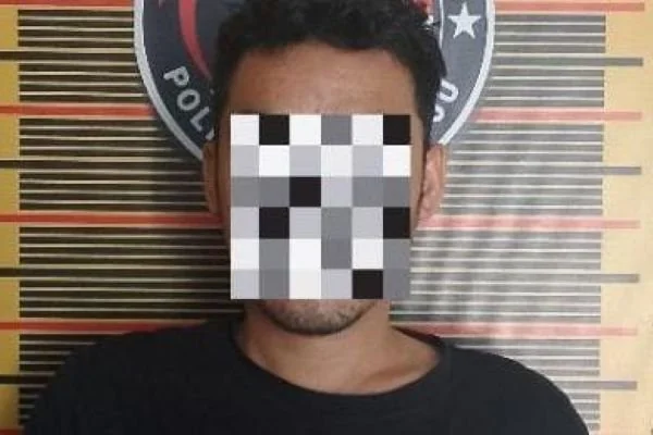 Pelaku beserta barang bukti yang berhasil diamankan Polisi (Dok : ist).