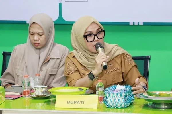 ‎Bupati Barru Andi Ina Kartika Sari saat memimpin mediasi sengketa Lasonrai (dok. Ist)