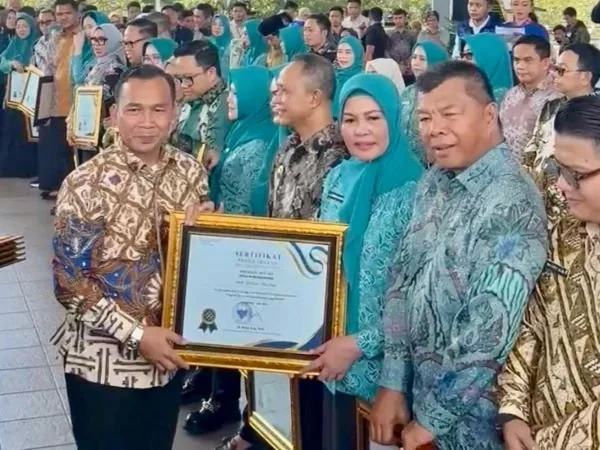 Kabupaten Bulukumba menerima penghargaan sebagai rangkaian Peringatan Hari Keluarga Nasional (Harganas) ke-32 (Dok : Ist)