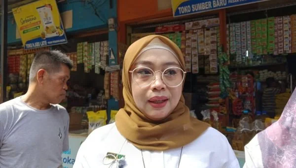 Kepala Bulog Cabang Makassar, Karmila Hasmin Marunta, (Dok: Sinta KabarMakassar).