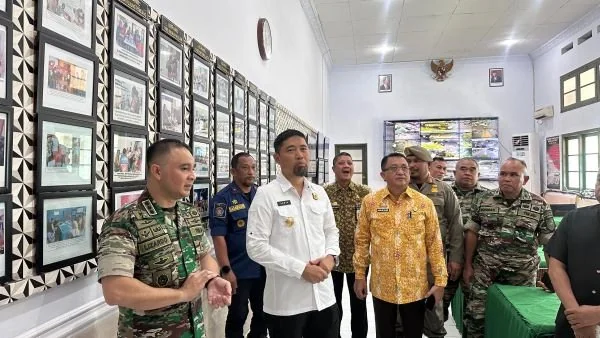 Penjabat Sementara (Pjs) Wali Kota Makassar, Andi Arwin Azis, saat kunjungan ke Makodim 1408 Makassar (Dok : Ist).