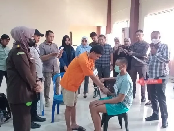 Rekontruksi kasus pembunuhan seorang perempuan di Gowa (Dok : Ist).