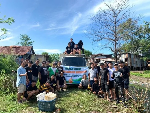Tim Siaga Bencana PPGT Klasis Makassar Tengah Gelar Gerakan Makassar Bersih (Dok : Ist).
