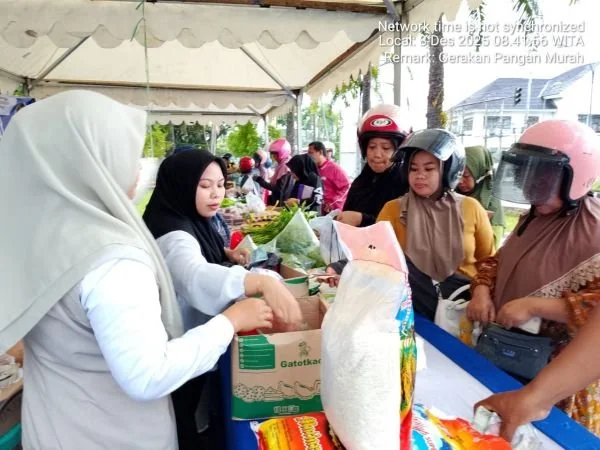 Pasar murah di gelar Pemprov Sulbar jelang Nataru di Lapangan Ahmad Kirang (dok:ist)