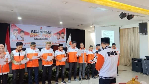 Suasana Pelantikan 15 DPC PKS se-Makassar (Dok: Sinta KabarMakassar).