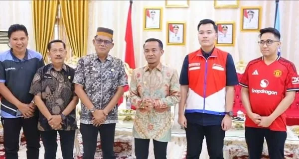 Bupati Bone, Andi Asman Sulaiman bersama Pertamina Patra Niaga Regional Sulawesi. (Dok: Ist)