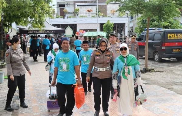 Polres Bulukumba Kawal Ketat Pemberangkatan Calon Jemaah Haji Bulukumba Tahun 2026. (Dok: Ist)