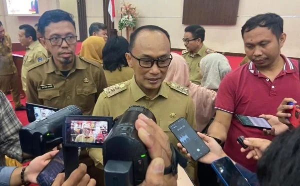 Pj Gubernur Sulsel, Prof Zudan Arif Fakrulloh usai konferensi pers di Kantor Gubernur Sulsel (Dok: Nofi KabarMakassar).