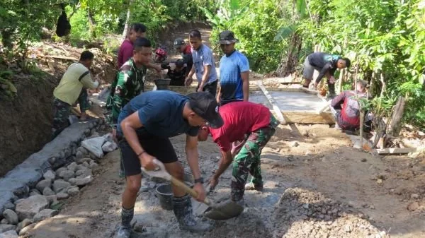 Pembangunan Plat duiker di Desa Tallambalao (dok : Ist).