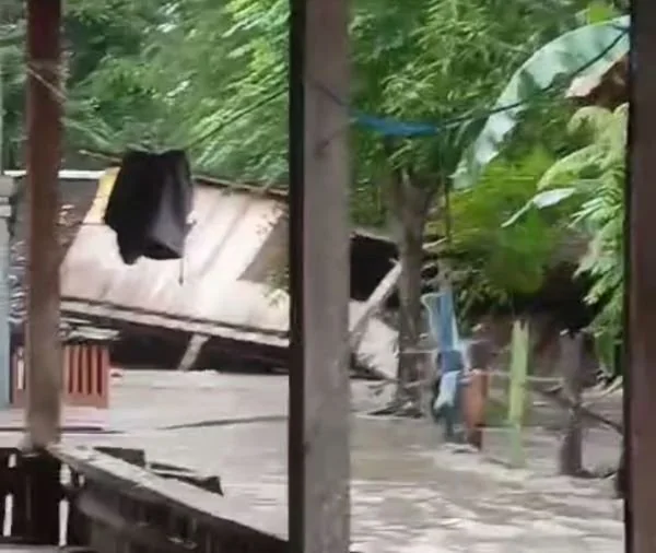 Tangkapan layar video bencana banjir di Kabupaten Soppeng (Dok: Ist).