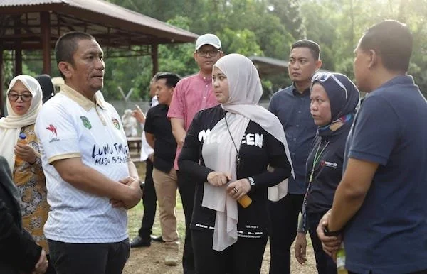 Wagub Sulsel, Fatmawati Rusdi saat melakukan kunjungan kerja ke Sorowako (Dok: Ist)