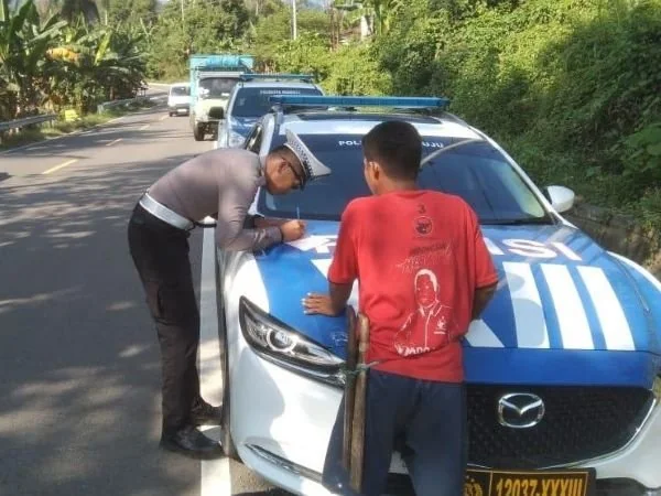 Operasi Zebra yang dilakukan Satlantas Polresta Mamuju (Dok : Ist).