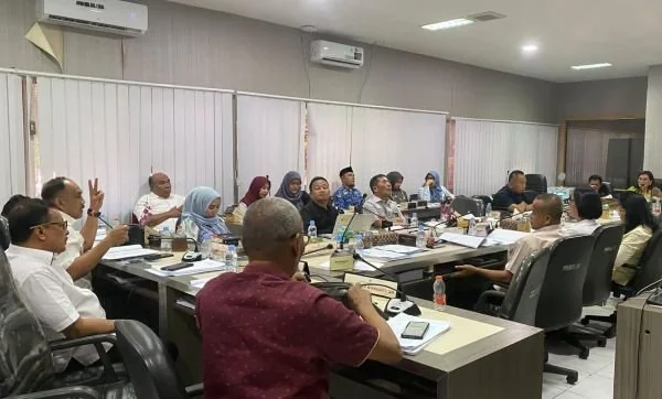 Rapat Ekspose yang digelar di ruang Komisi B DPRD Sulsel (Dok: KabarMakassar).
