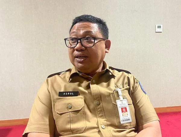 Kepala Dinas Penanaman Modal dan Pelayanan Terpadu Satu Pintu Provinsi Sulawesi Selatan, Asrul Sani di Kantor Gubernur Sulawesi Selatan (Dok: Nofi KabarMakassar)
