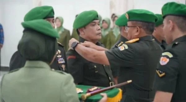 Kapuskesad Pimpin Sertijab Danpusdikkes, Berikut Profil Lengkap Kolonel CKM Krisna Murti.