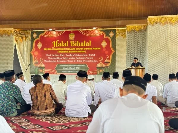 Wagub Sulbar saat menghadiri acara halal bihalal (Dok: Ist).