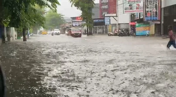 Banjir di Kota Makassar (Foto : Dok. Atri KabarMakassar).