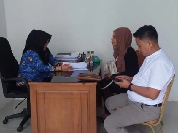 Dinas ESDM Sulbar saat melakukan pelayanan (Dok : Ist).
